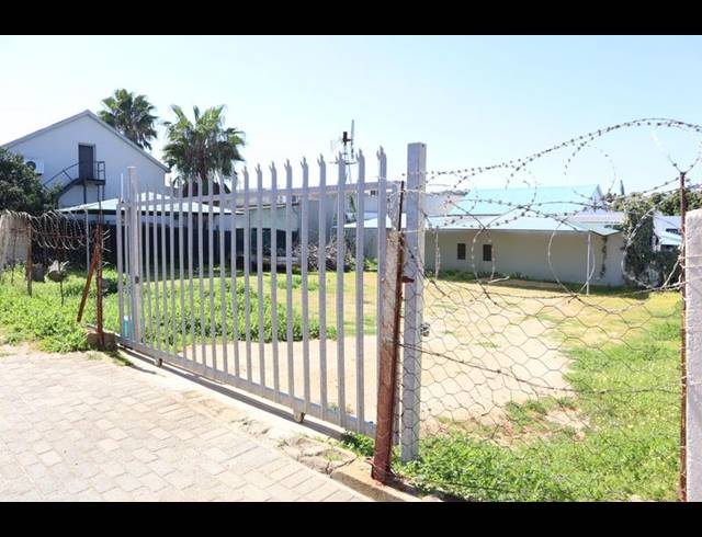 BUSINESS FOR SALE IN BERGZICHT